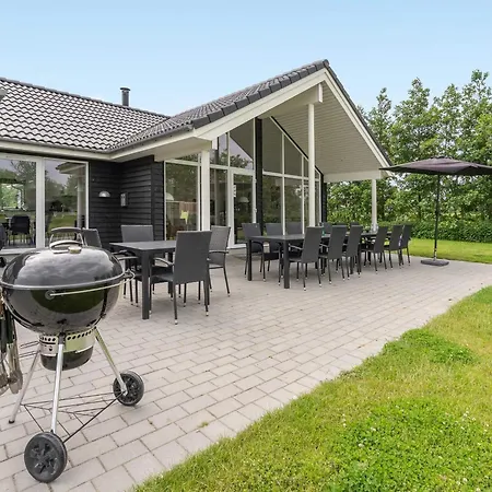 5 Star In Idestrup *