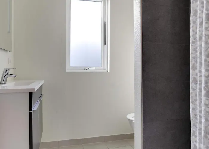 5 Star In Idestrup Bøtø By