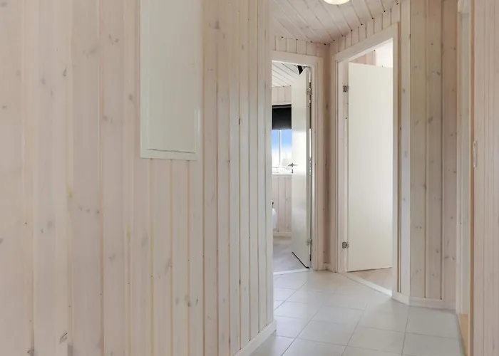 5 Star In Idestrup * Bøtø By